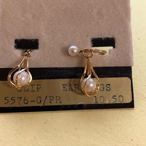 Napier clip earrings*